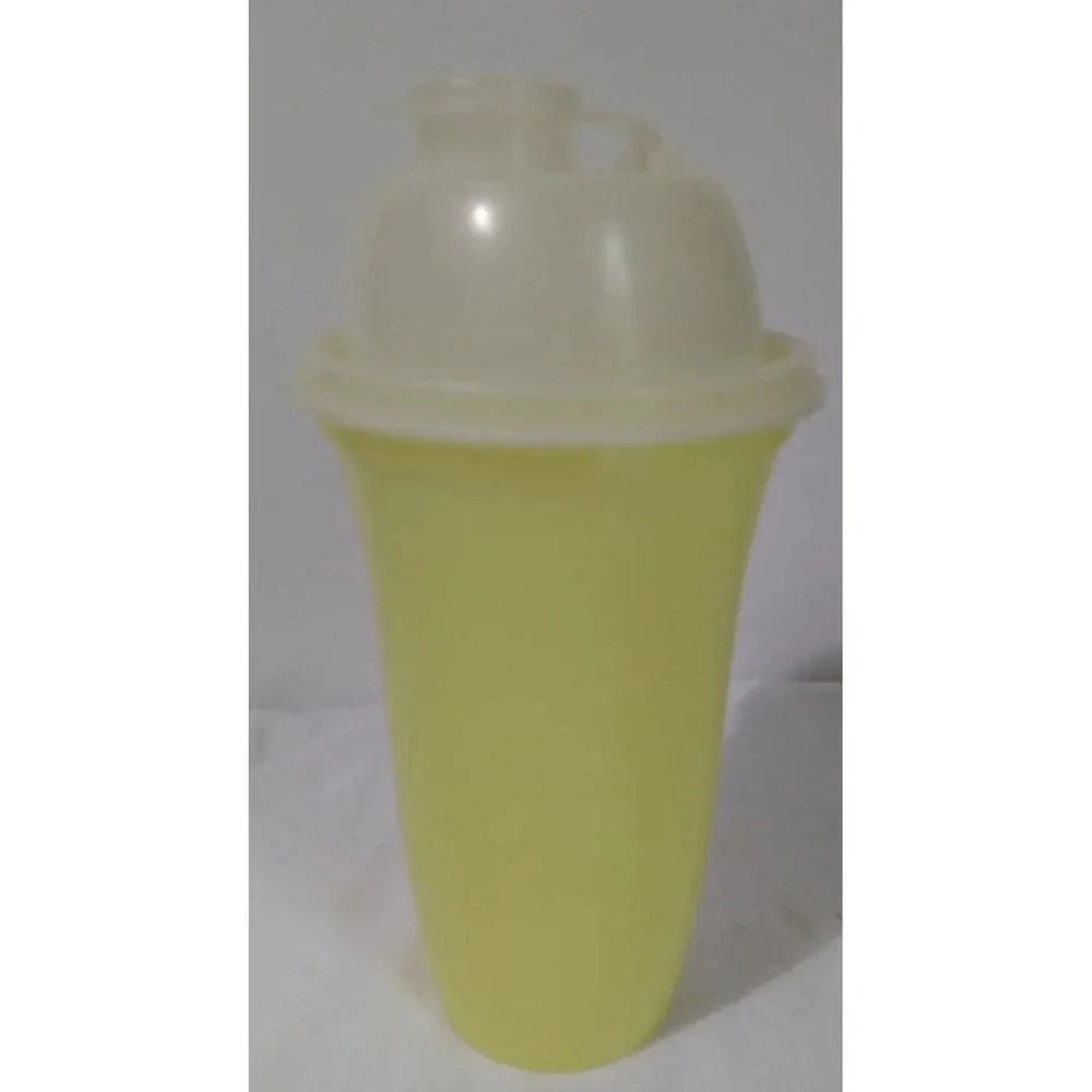 Tupperware Tumbler Shaker Cup Yellow‎ 844-2 Flip Lid 844-3 Insert 846-15 Vintage